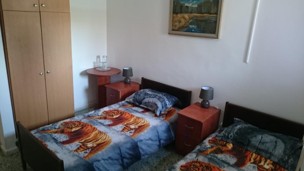 ホテル Oasis Negev アラド 部屋 写真